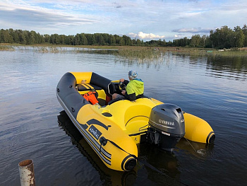 Адмирал RIB 470 с консолью